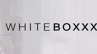 WhiteBoxxx - nagyon fehér bőrű cseh csajszika