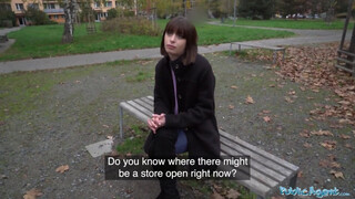 Public Agent - Silvia Soprano a gyönyörű olasz hölgyemény