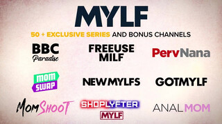 Victoria Lobov az óriás cickós milf